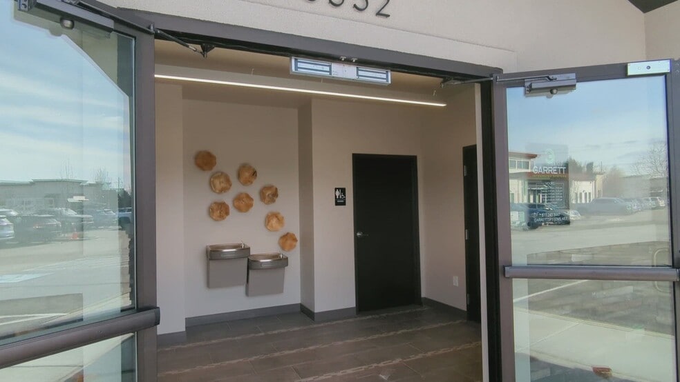 Primary Photo Of 5552 N Eagle Rd, Boise Office For Lease