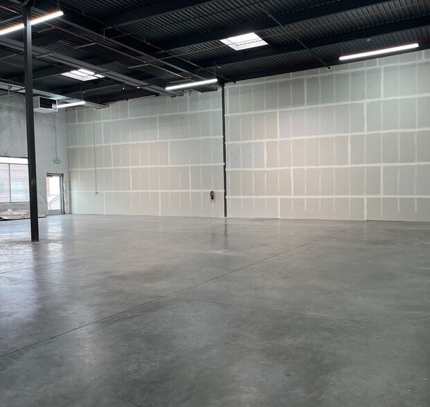 More Photos Of 2315 W 700 South, Pleasant Grove Research And Development For Lease