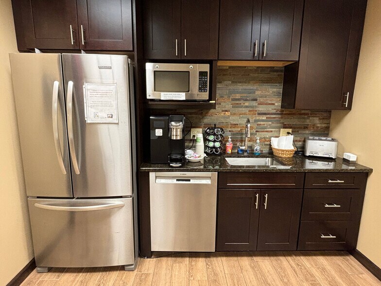 More Photos Of 90-100 Central St, Holliston Storefront Retail Office For Lease