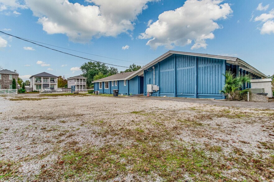 More Photos Of 725 S J St, Pensacola Office Residential For Sale