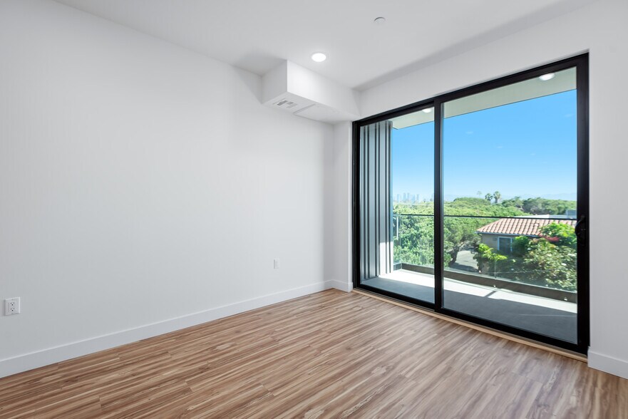 More Photos Of 11600 National Blvd, Los Angeles Apartments For Sale