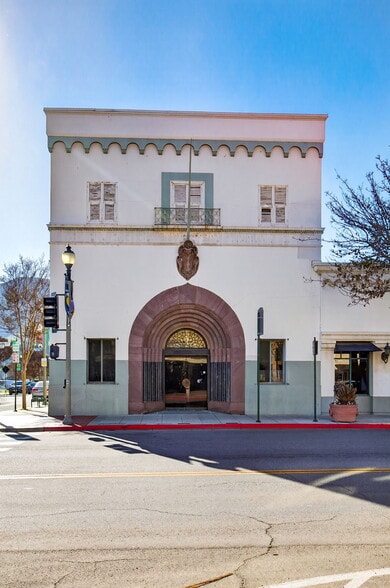 More Photos Of 948 E Main St, Santa Paula Bank For Sale