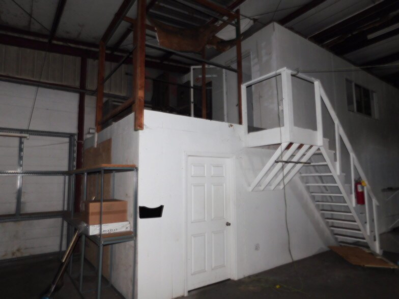 More Photos Of 1512 E Gary Rd, Lakeland Flex For Sale
