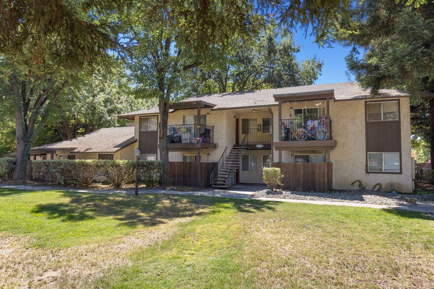 More Photos Of 711 W East Ave, Chico Apartments For Sale