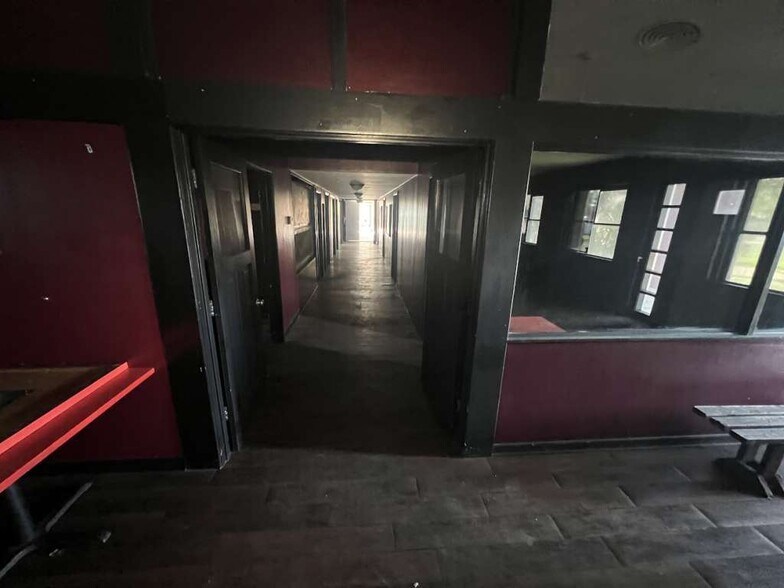 More Photos Of 1120 E Sen Carlos Truan Blvd, Kingsville Restaurant For Sale