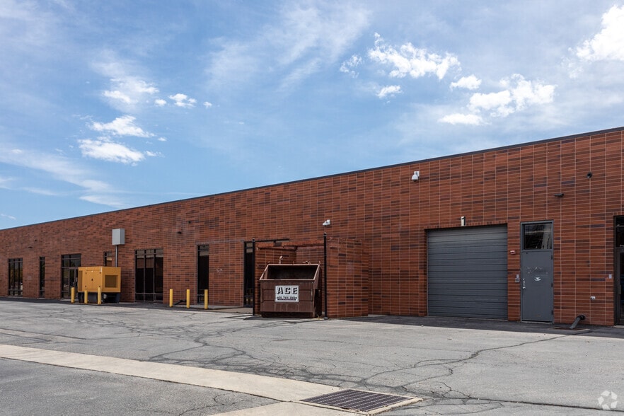 More Photos Of 150-180 N Wright Brothers Dr, Salt Lake City Research And Development For Lease