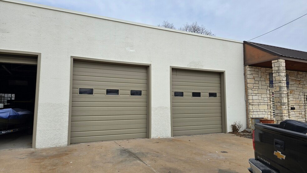 More Photos Of 367 E Washington St, Stephenville Light Manufacturing For Sale