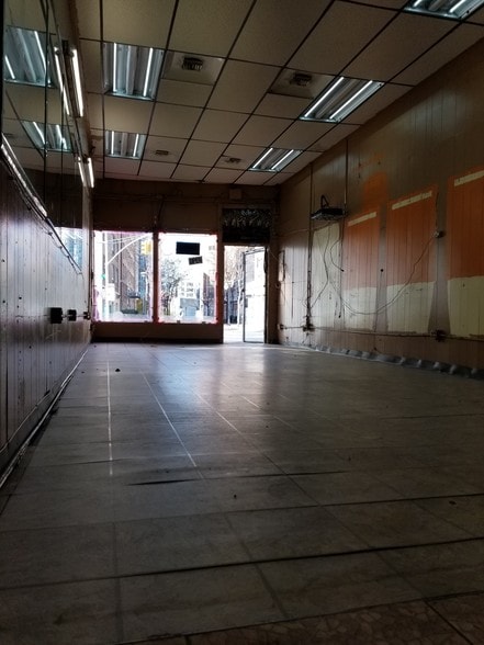 More Photos Of 3218 3rd Ave, Bronx Storefront For Sale