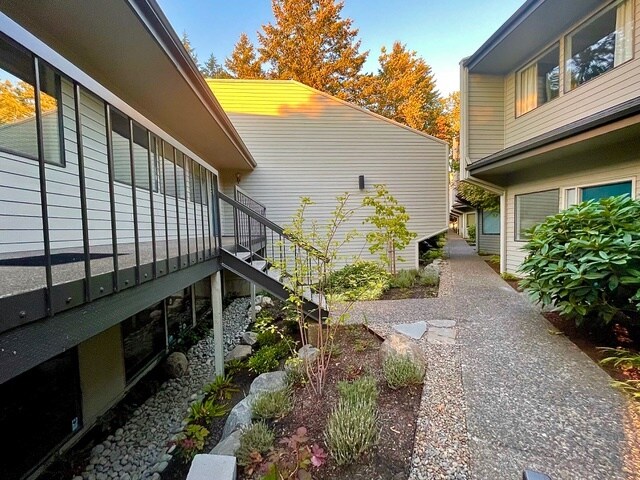 Primary Photo Of , Tigard Office For Sale