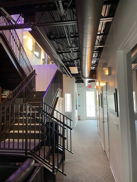 More Photos Of 1348-1358 Fruitville Rd, Sarasota Office Residential For Sale