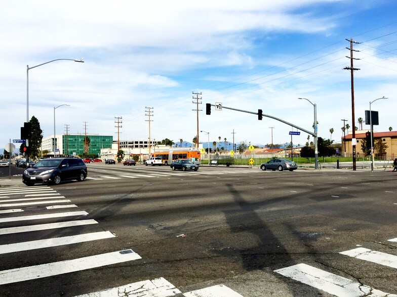 More Photos Of 8511 S Vermont Ave, Los Angeles Storefront For Lease