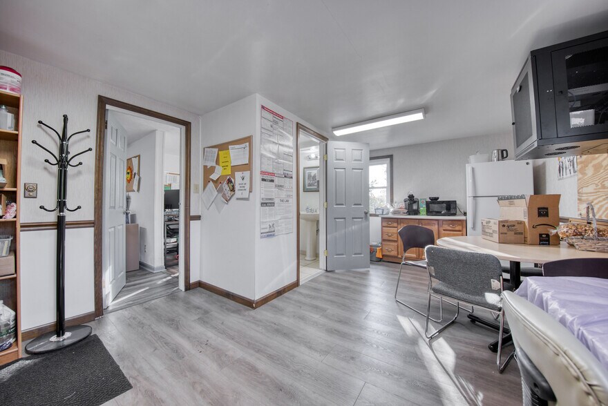 More Photos Of 4212 Old William Penn Hwy, Murrysville Medical For Sale