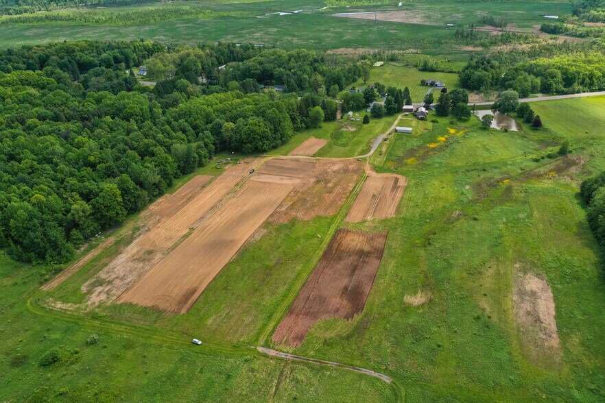 More Photos Of 8003 Henry Clay Blvd, Liverpool Land For Lease