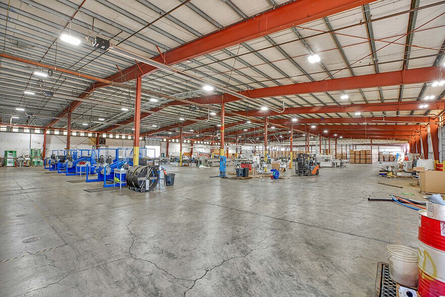 More Photos Of 2257 Progress Way, Woodburn Warehouse For Sale