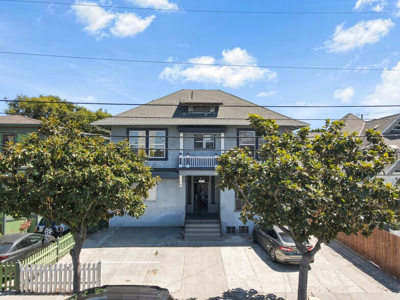 More Photos Of 1978 Bonsallo Ave, Los Angeles Apartments For Sale