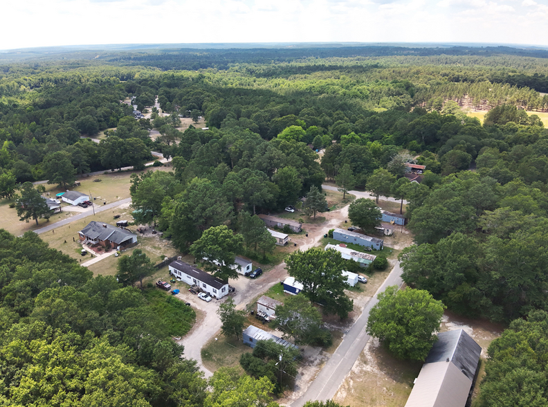 Primary Photo Of 113 Henderson dr, Ellerbe Manufactured Housing Mobile Home Park For Sale