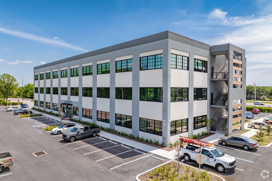 More Photos Of 17907 Aprile Dr, Land O' Lakes Office For Lease