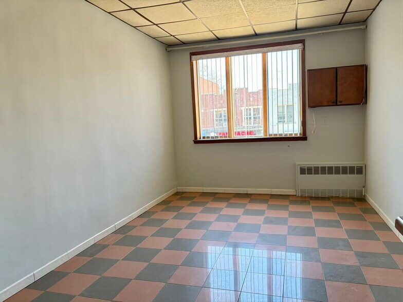 More Photos Of 7113 18th Ave, Brooklyn Flex For Sale