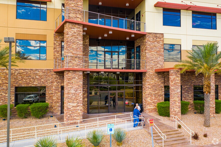 More Photos Of 8930 W Sunset Rd, Las Vegas Medical For Lease