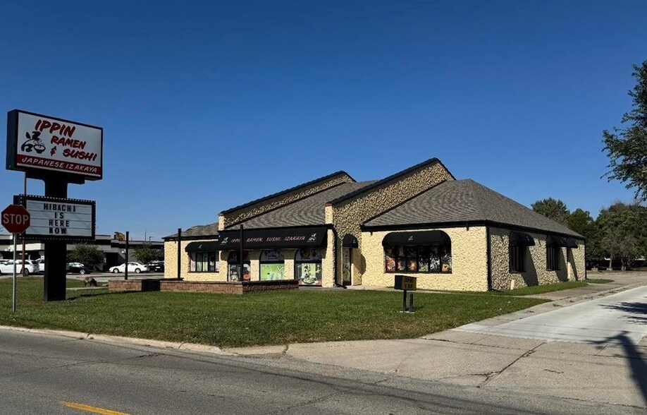More Photos Of 2960 4th St SW, Mason City Restaurant For Sale