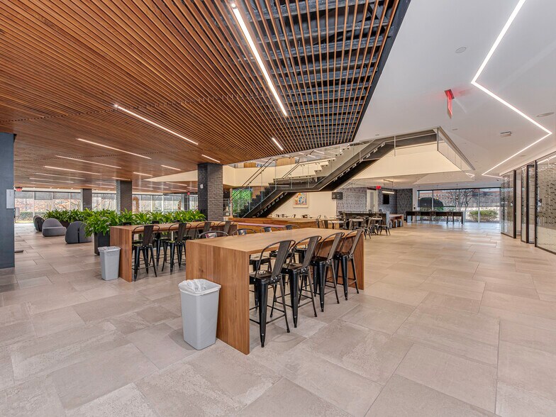 More Photos Of 8405 Ibm Dr, Charlotte Office For Lease