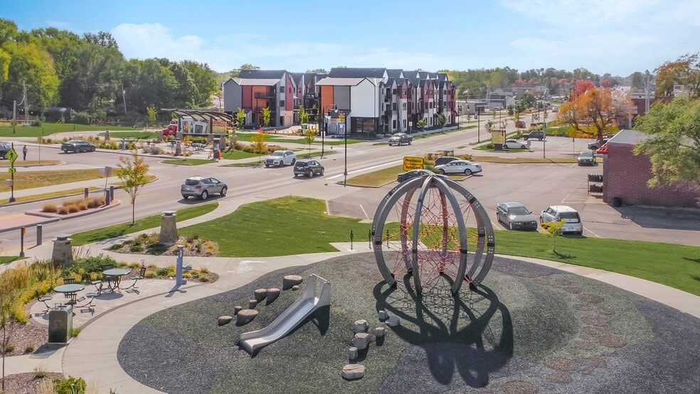 More Photos Of 6115 Nieman Rd, Shawnee Apartments For Sale