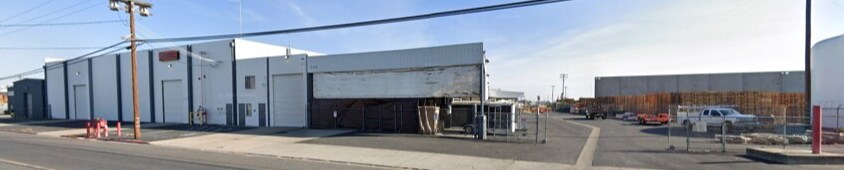 More Photos Of 330 S Riverside Dr, Modesto Warehouse For Lease