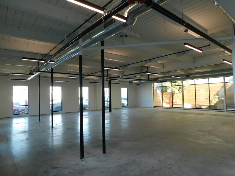More Photos Of 1295 67th St, Emeryville Manufacturing For Lease