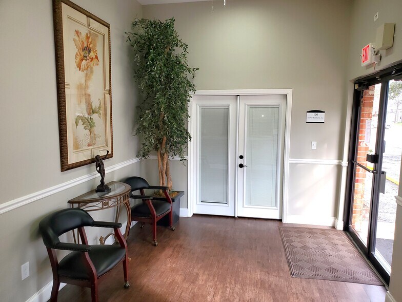 More Photos Of 3220 Broadway St, Houston Office For Lease