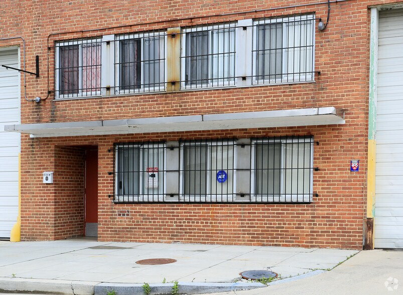 More Photos Of 2258 25th Pl NE, Washington Warehouse For Sale