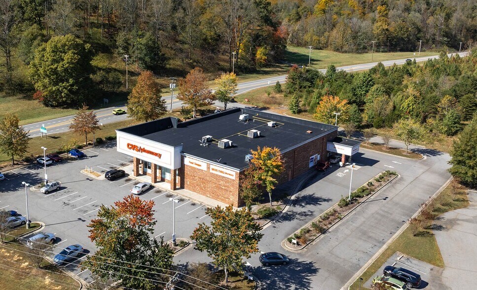 More Photos Of 400 Riverside Dr, Bassett Drugstore For Sale