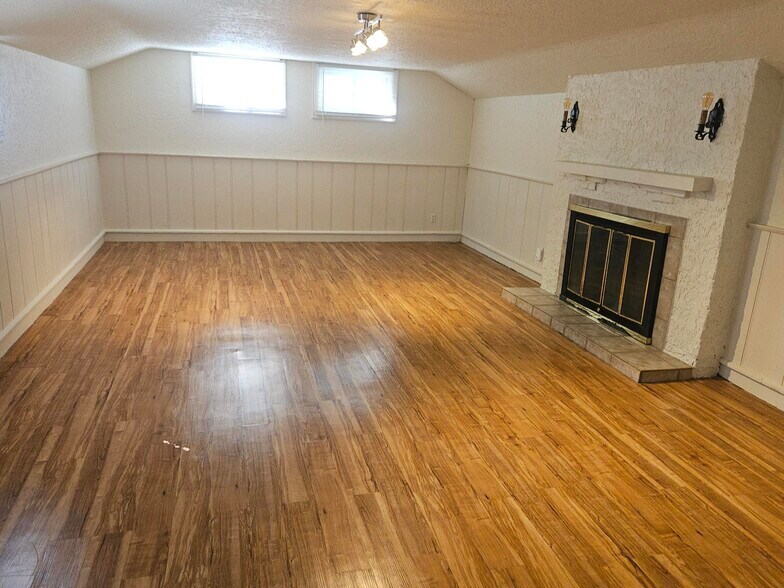 More Photos Of 1397-1407 SE 130th Ave, Portland Apartments For Sale