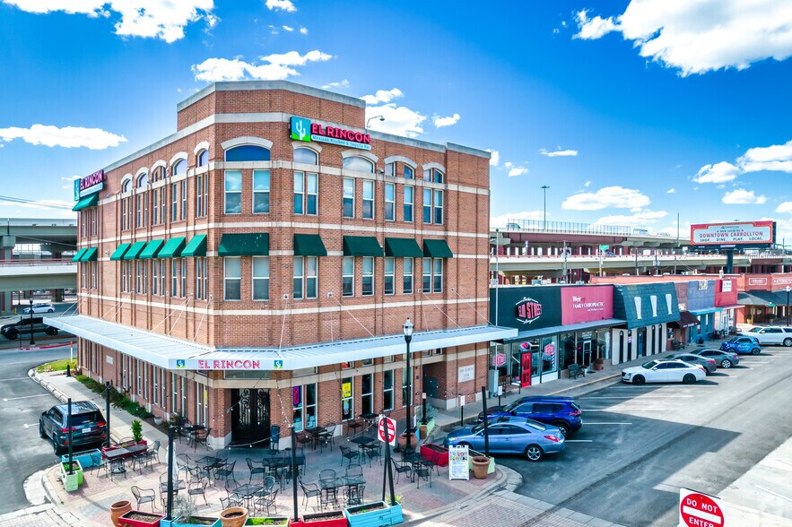 More Photos Of 1114 Elm St, Carrollton Storefront Retail Residential For Sale