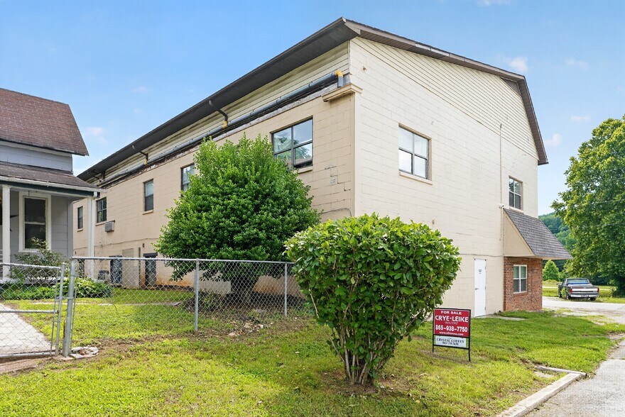 More Photos Of 201-302 Sewanee st St, Harriman Apartments For Sale