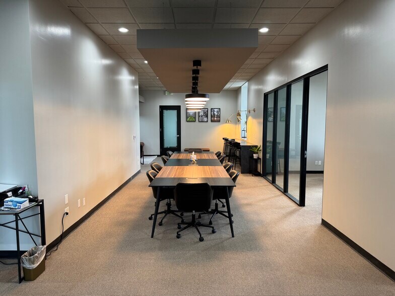 More Photos Of 1012 11th St, Modesto Office For Lease