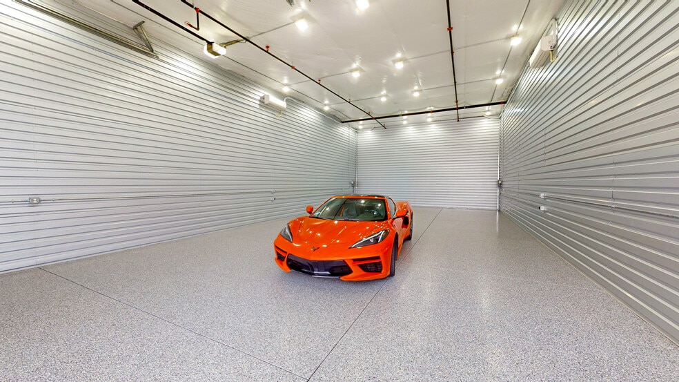 More Photos Of 49751 Oates Ln, Coachella Parking Garage For Sale