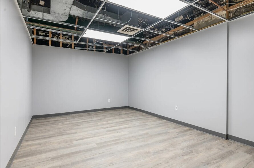 More Photos Of 531-545 Main St, Worcester Office For Sale