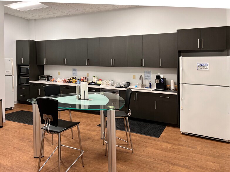More Photos Of 4025 Stirrup Creek Dr, Durham Research And Development For Lease