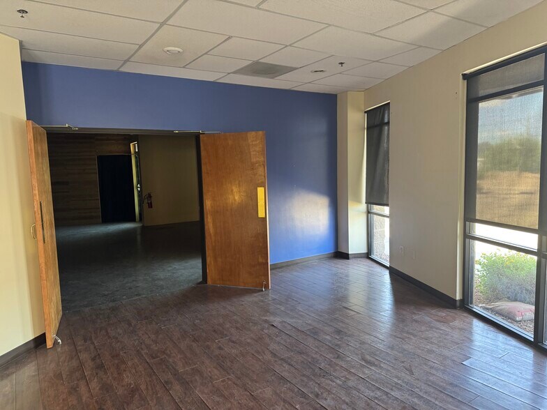 More Photos Of 7620 N Hartman Ln, Tucson Research And Development For Lease