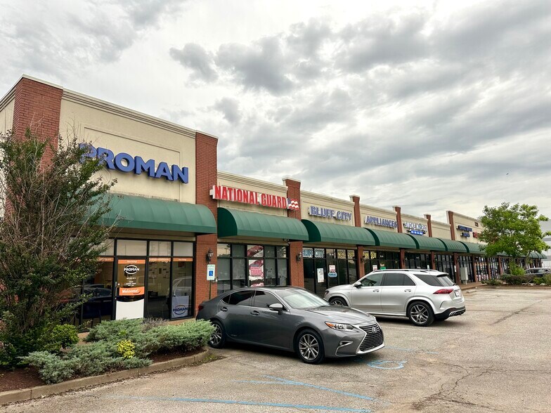 More Photos Of 7685 Hacks Cross Rd, Olive Branch Unknown For Lease