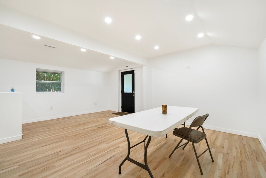 More Photos Of 4514 Wilgrove Mint Hill Rd, Mint Hill Office Residential For Sale