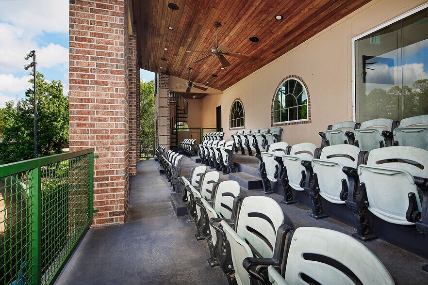 More Photos Of 28611 Blue Jack Ln, Magnolia Sports And Entertainment For Sale