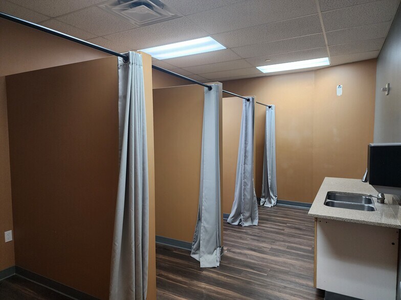 More Photos Of 7011 W Canal Dr, Kennewick Unknown For Lease