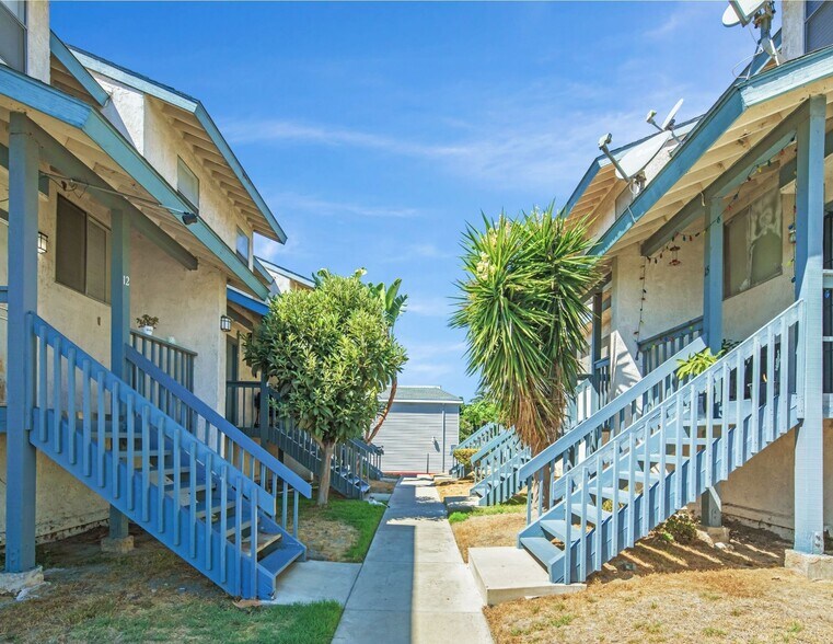 More Photos Of 716 W Phillips St, Ontario Apartments For Sale