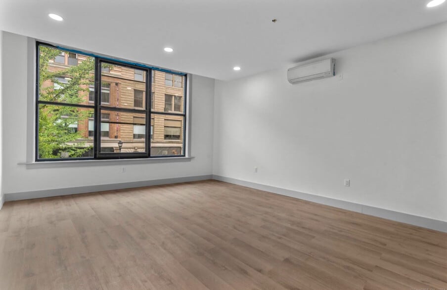 More Photos Of 111 Bank St, Waterbury Apartments For Sale