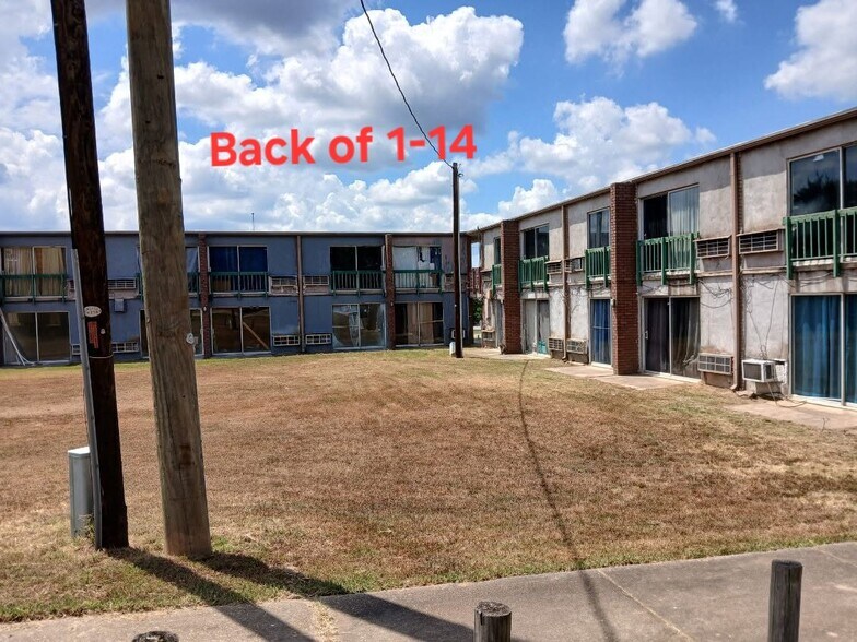 More Photos Of 404 W L Doc Dodson, Naples Apartments For Sale