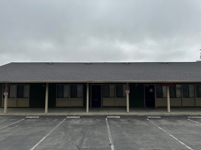 More Photos Of 210 San Benito St, Hollister Office For Lease