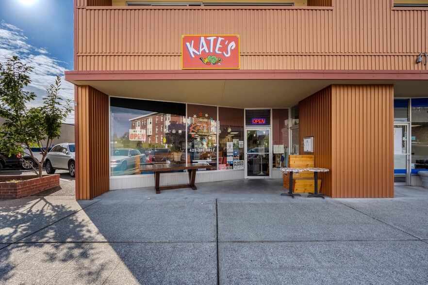 More Photos Of 2510-2512 Colby Ave, Everett Storefront Retail Office For Sale