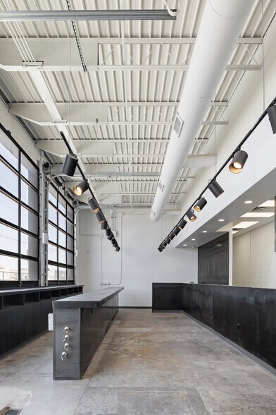 More Photos Of 120 N Western Ave, Oklahoma City Freestanding For Lease