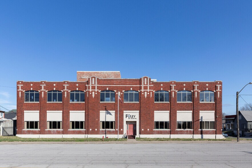 Primary Photo Of 333 N 6th St, Kansas City Warehouse For Sale